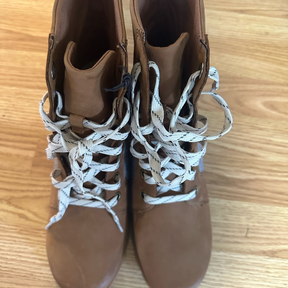 NWT Sorel Boots - Picture 4 of 4